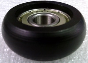 8mm Bore Bearing with 32mm Plastic Tire Angle view