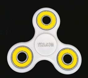 White Fidget Hand Spinner Toy with Center Ceramic Bearing, 3 outer Yellow Bearings